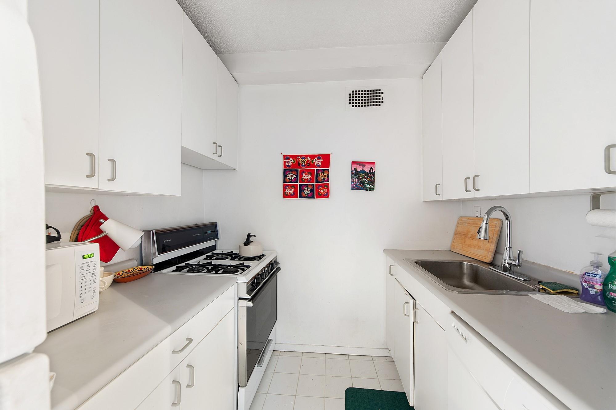 2400 Johnson Avenue # 3B, Bronx, NY 10463