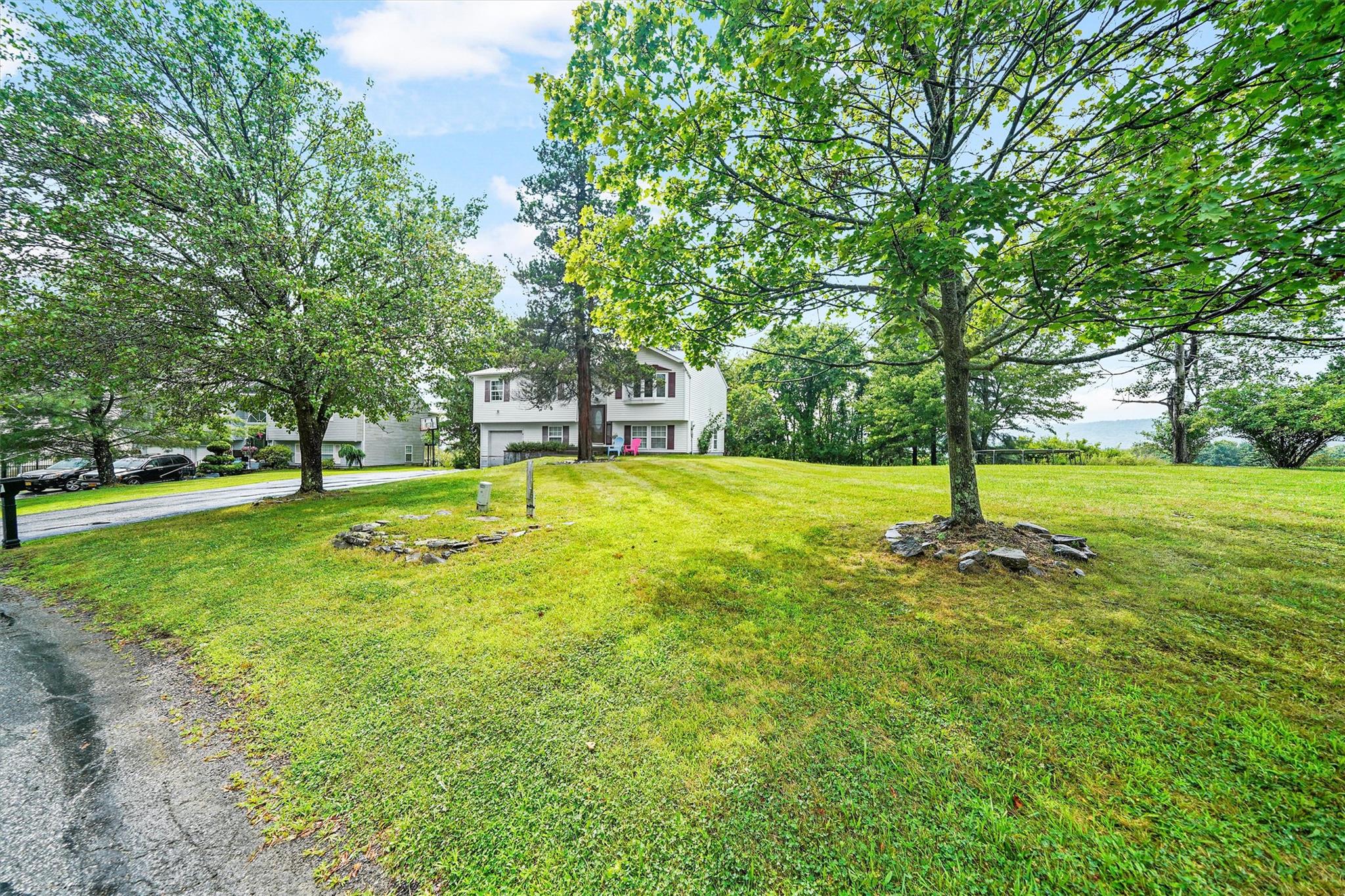 7 Tufts Lane, Highland Mills, NY 10930