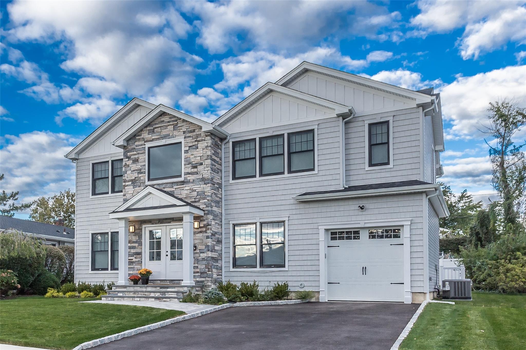 23 Belmont Circle, Syosset, NY 11791