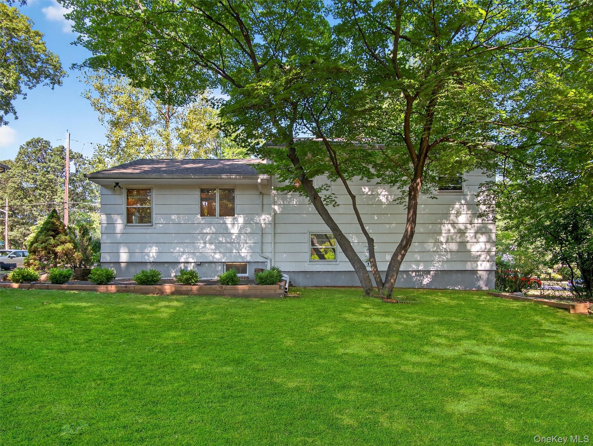 2 Beech Road, Suffern, NY 10901