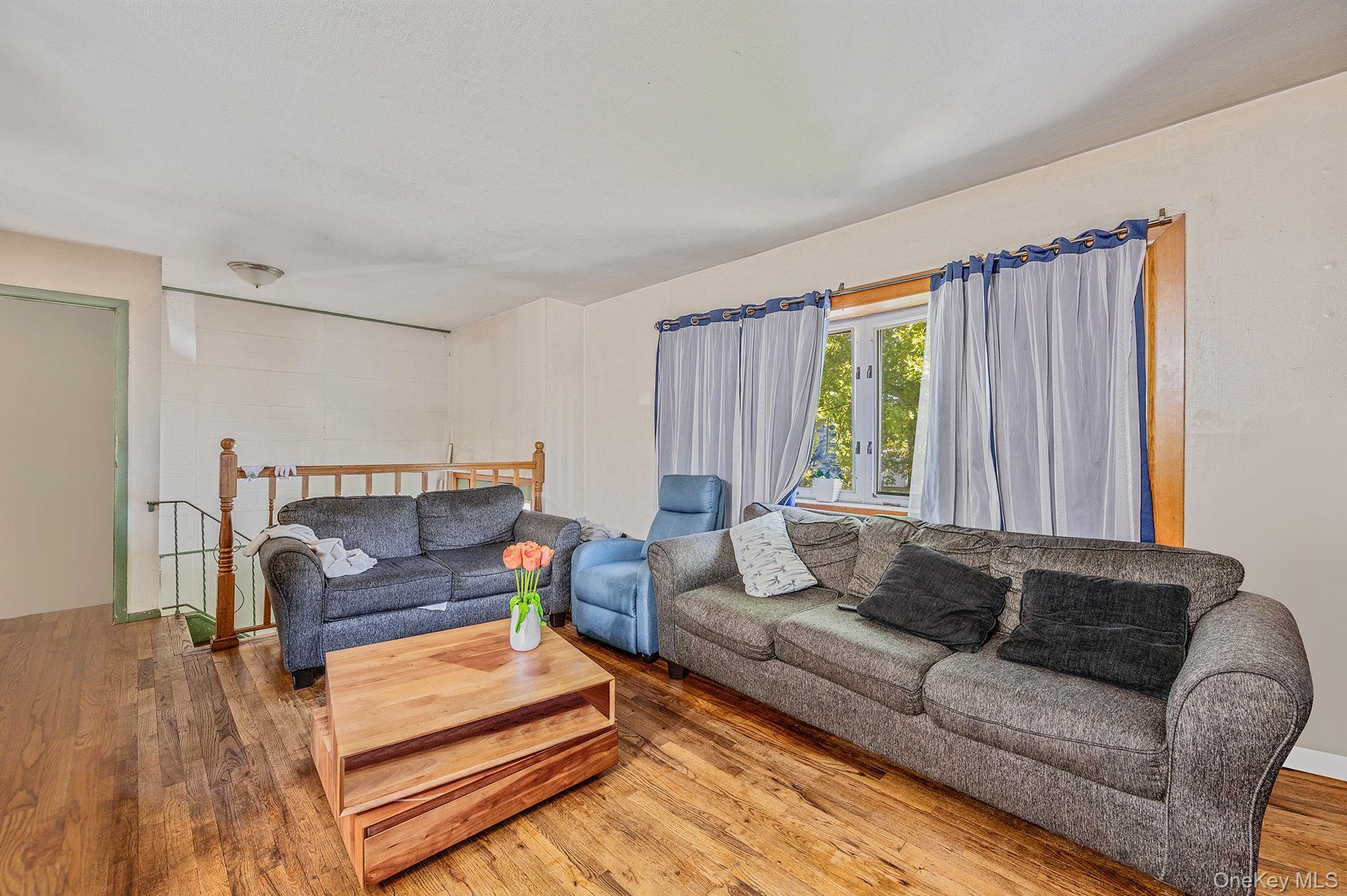 8 Willoughby Street, Brentwood, NY 11717