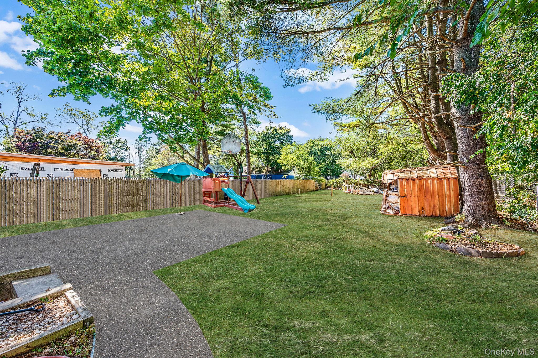 8 Willoughby Street, Brentwood, NY 11717