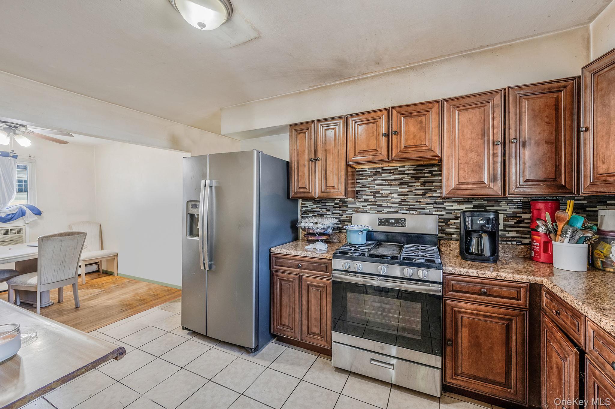 8 Willoughby Street, Brentwood, NY 11717