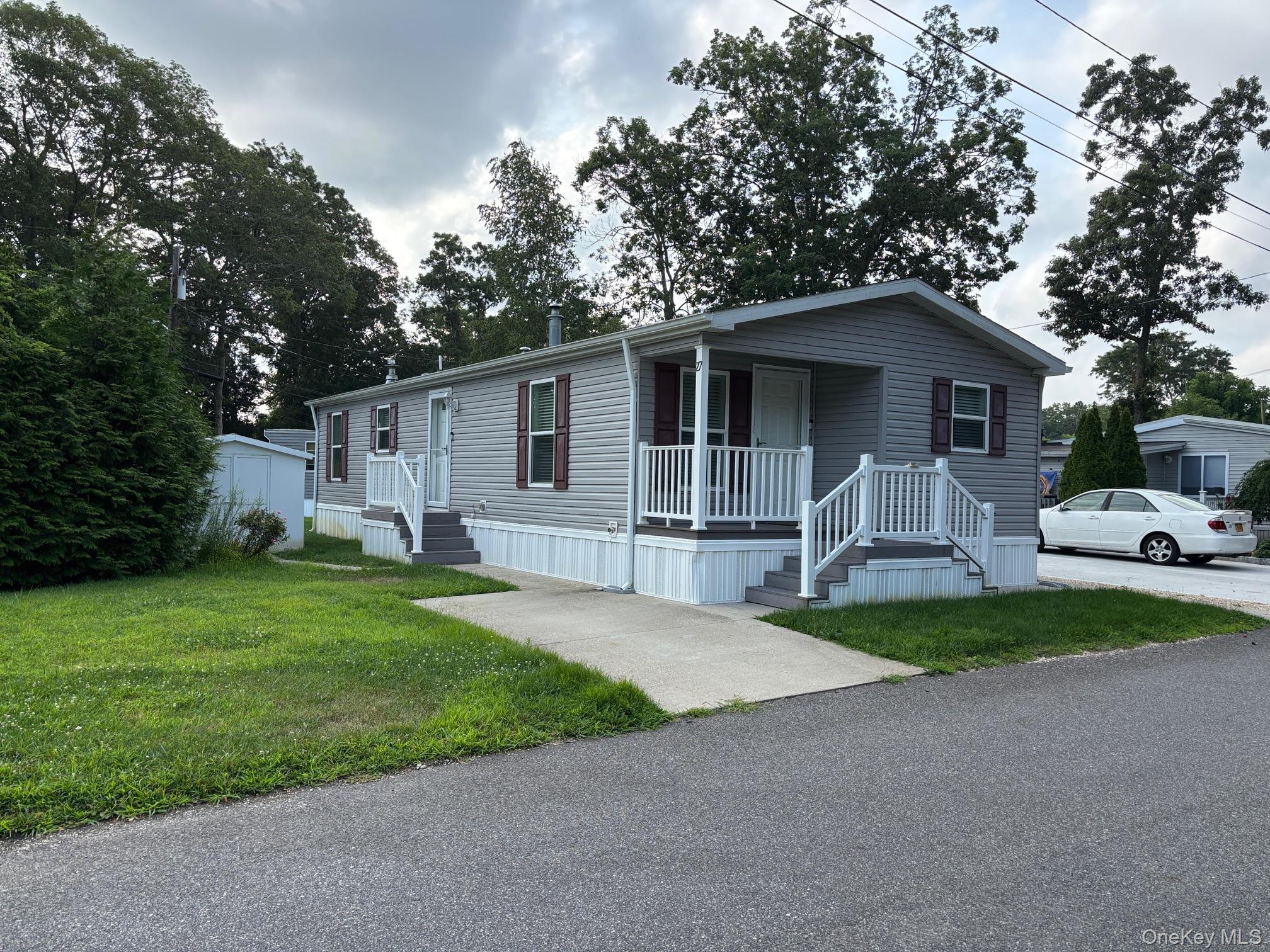 61 Forge Road # 27, Riverhead, NY 11901