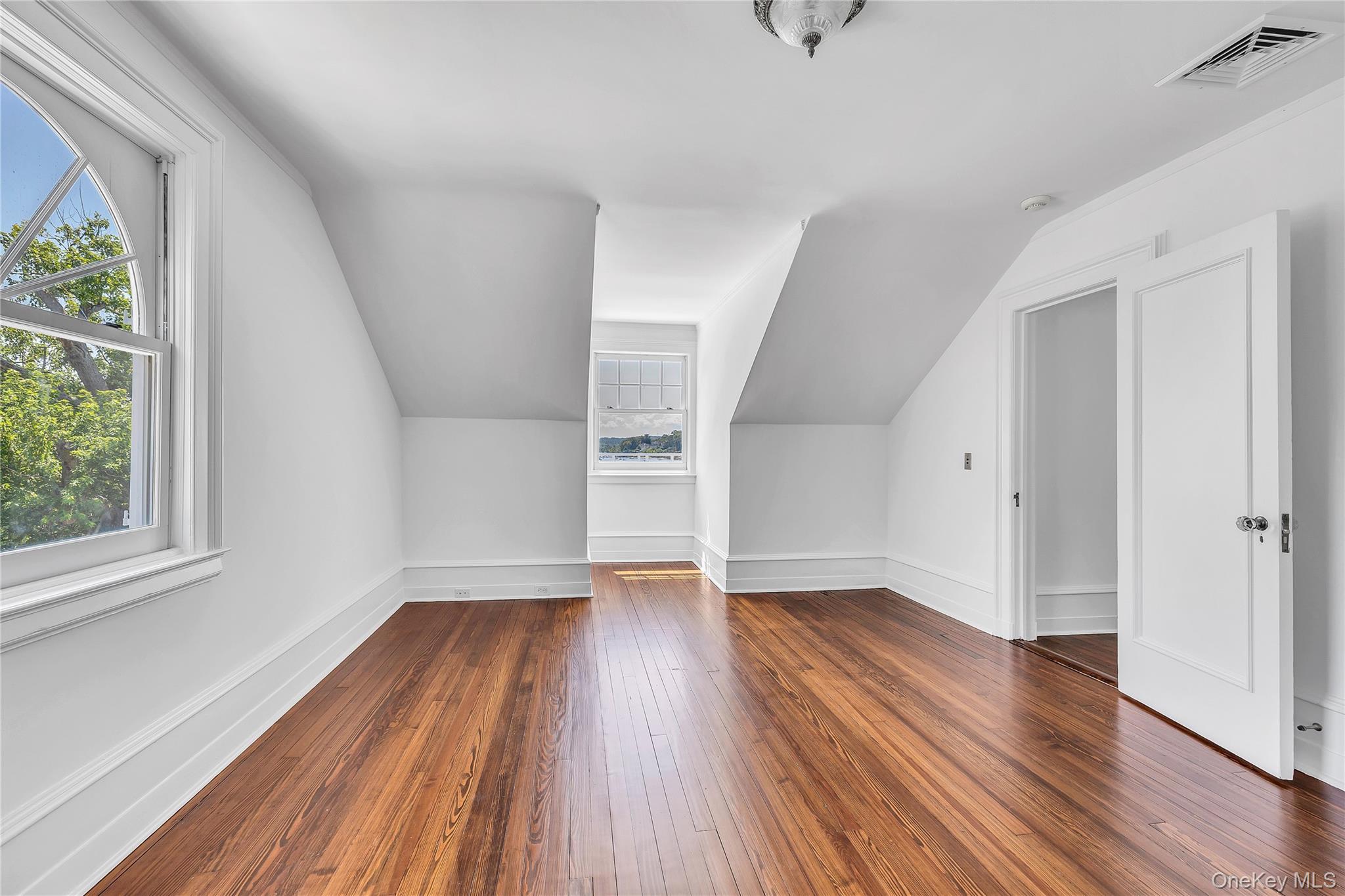 158 E Shore Road, Huntington Bay, NY 11743