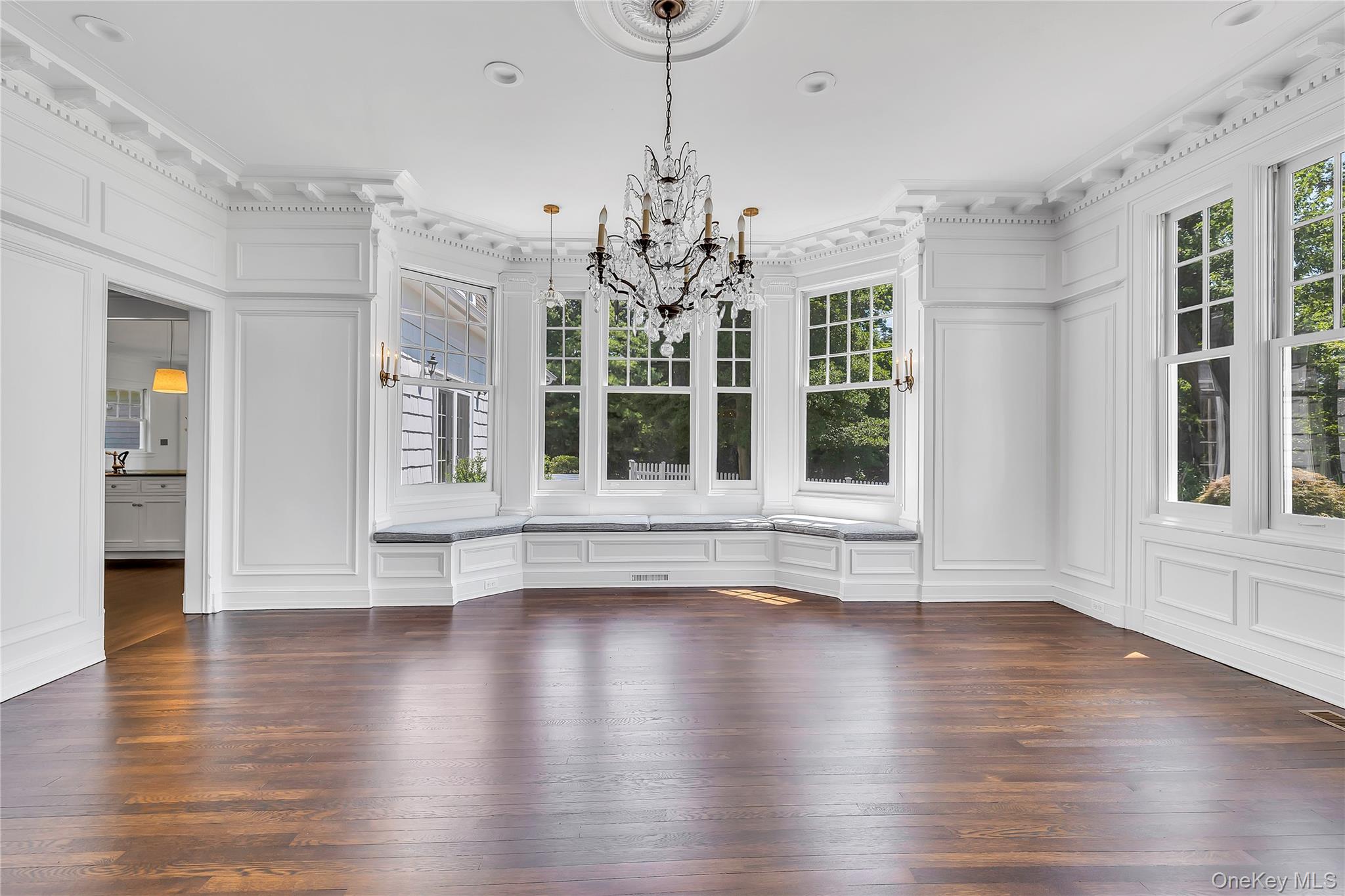 158 E Shore Road, Huntington Bay, NY 11743