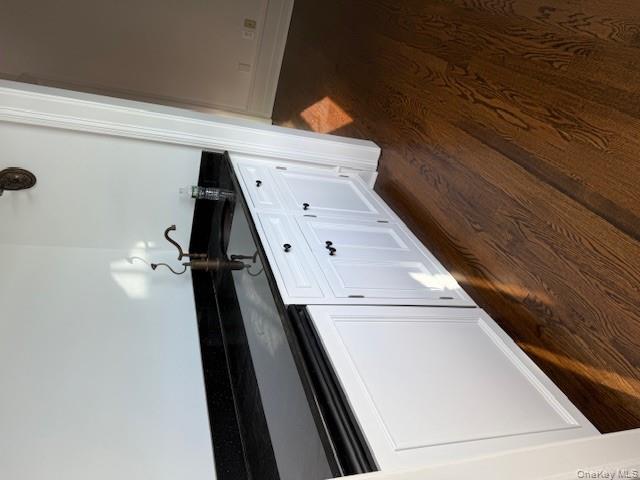 158 E Shore Road, Huntington Bay, NY 11743