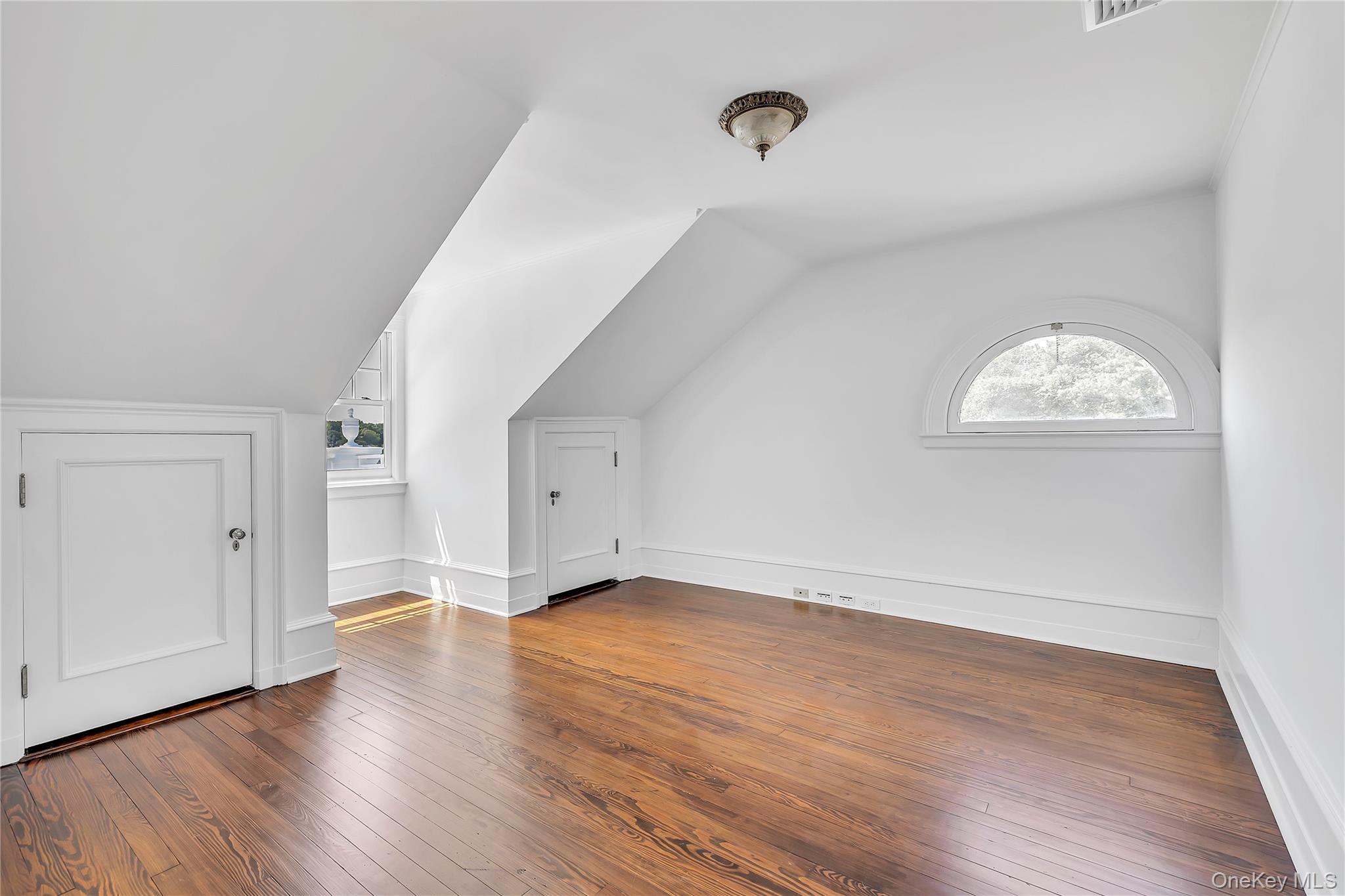 158 E Shore Road, Huntington Bay, NY 11743