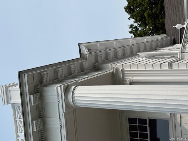 158 E Shore Road, Huntington Bay, NY 11743