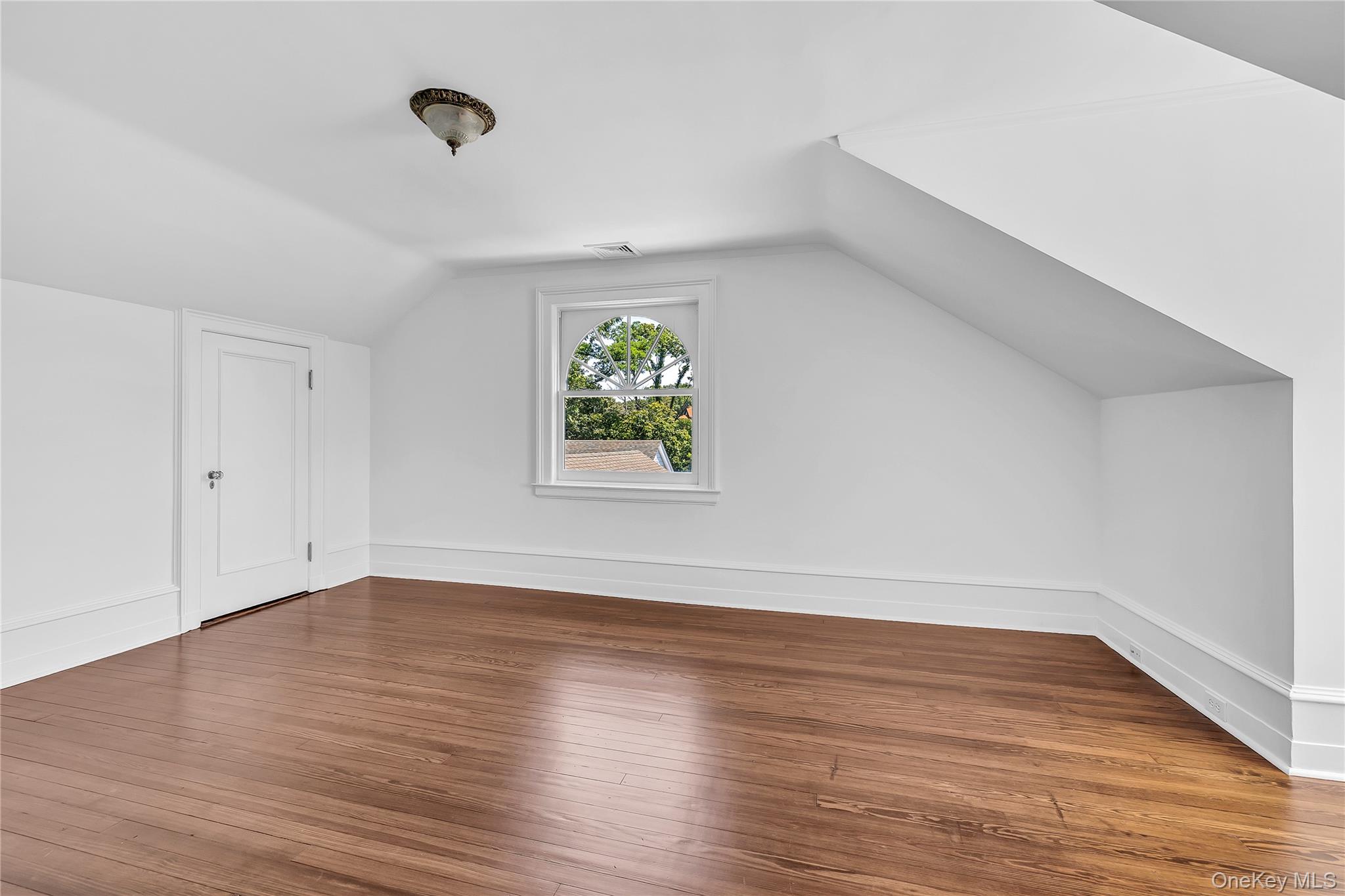 158 E Shore Road, Huntington Bay, NY 11743