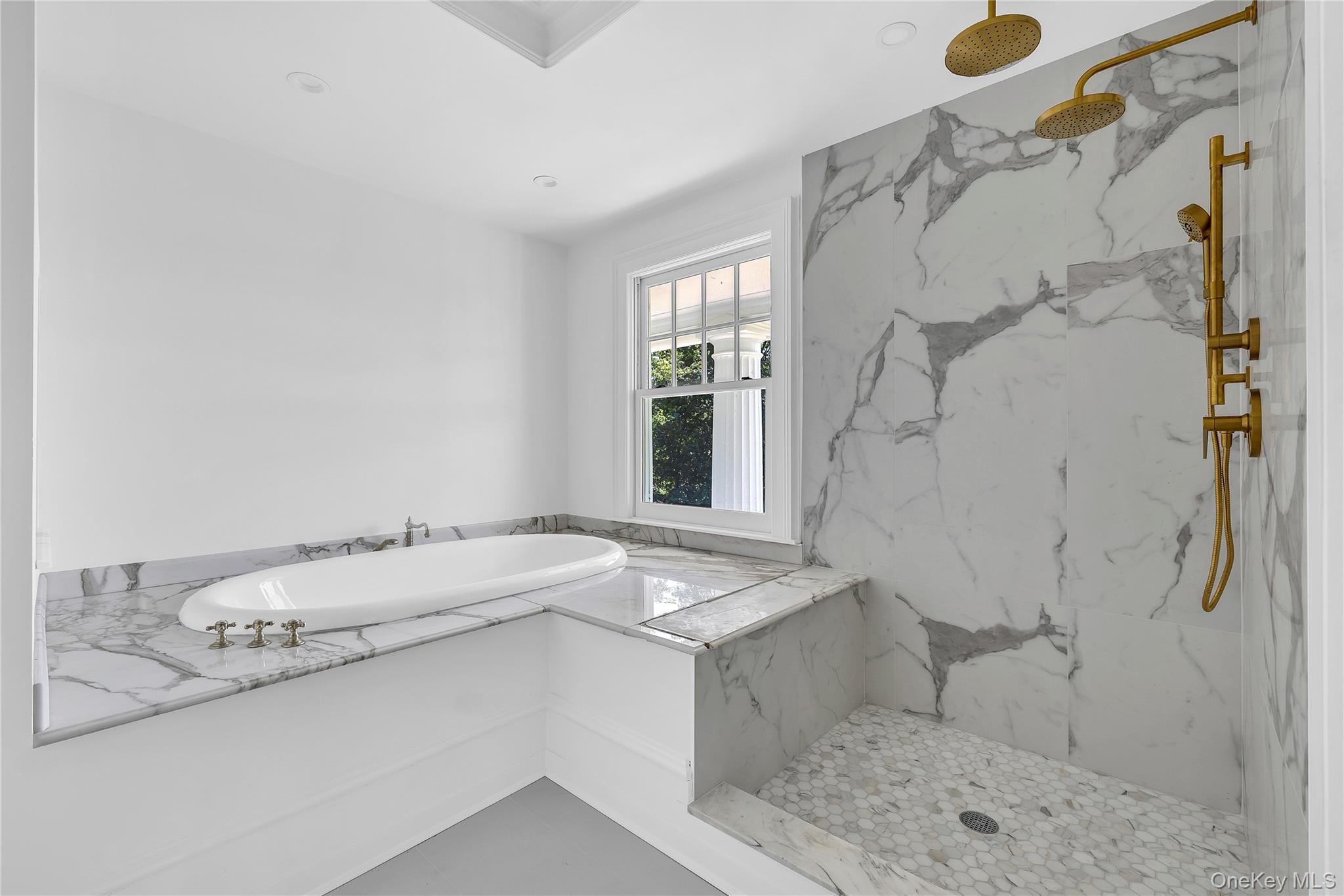 158 E Shore Road, Huntington Bay, NY 11743