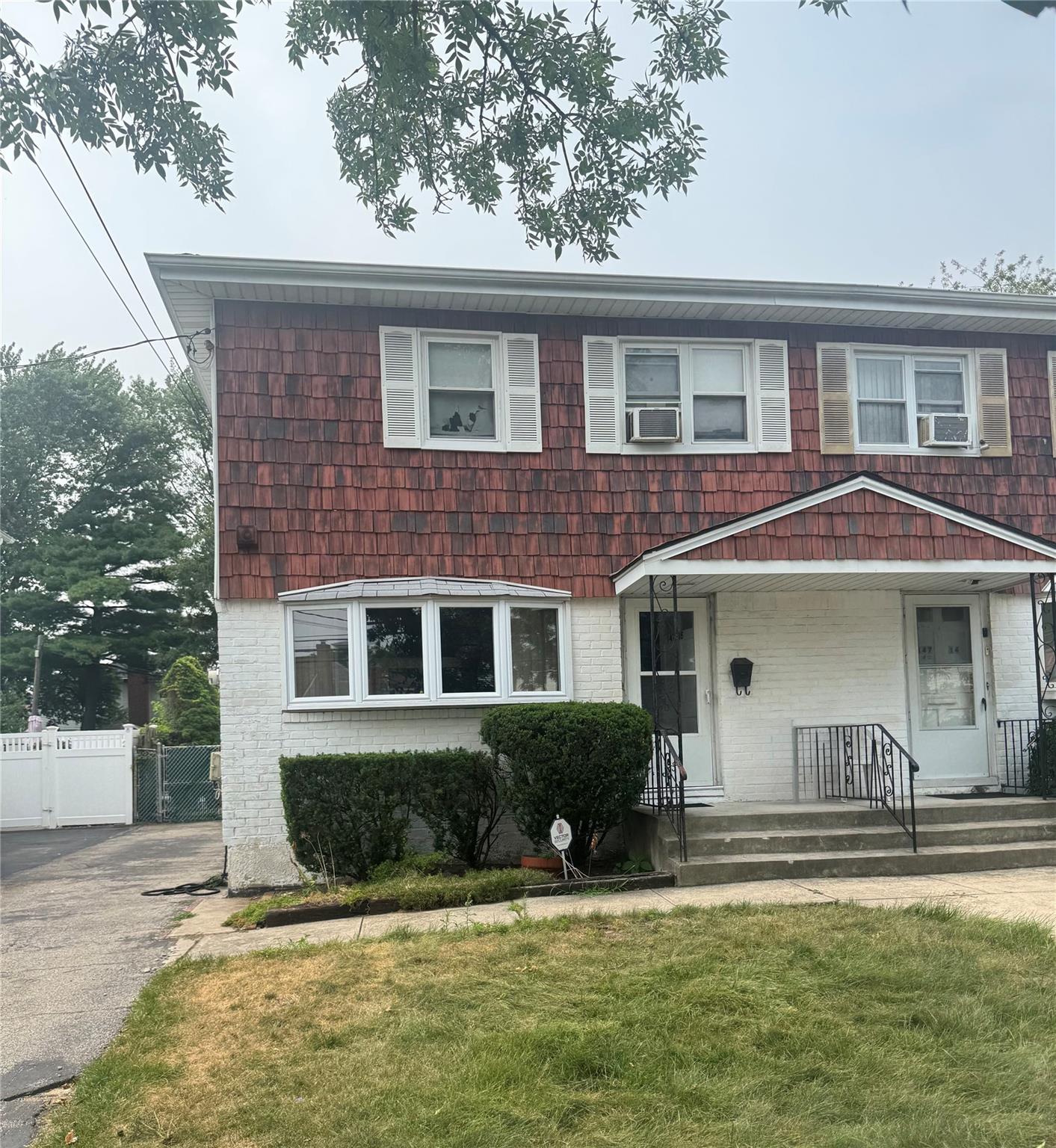 14718 257th Street, Rosedale, NY 11422
