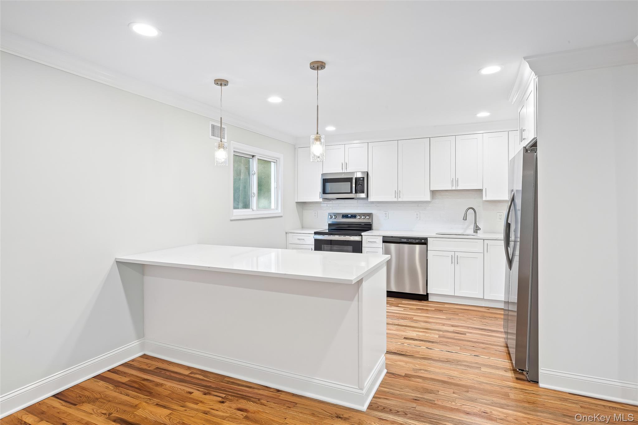 76 Teddy Court, Ronkonkoma, NY 11779
