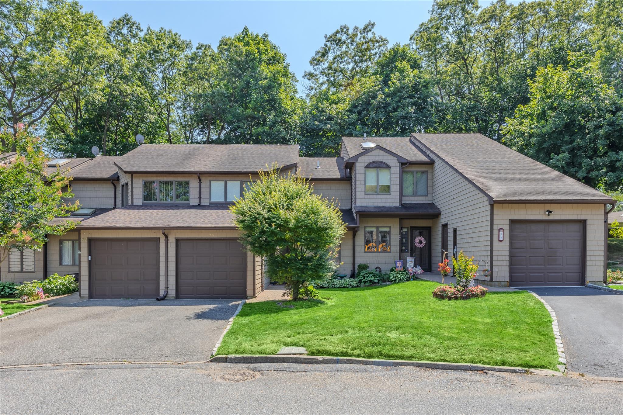 25 Jeremy Circle, Nesconset, NY 11767
