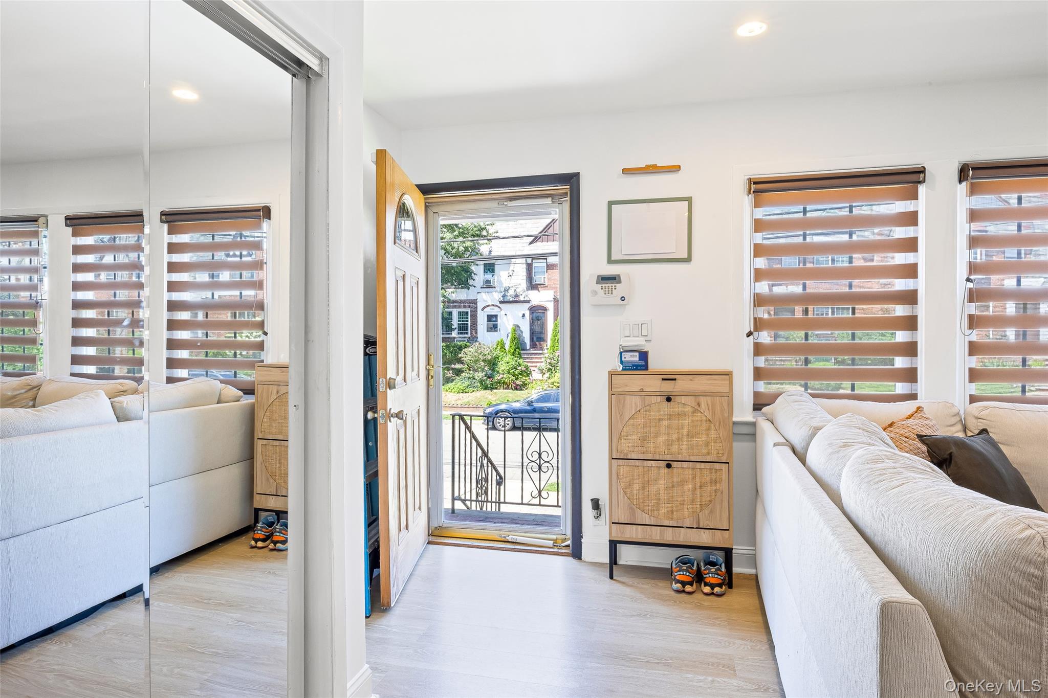 375 Cochran Place, Valley Stream, NY 11581