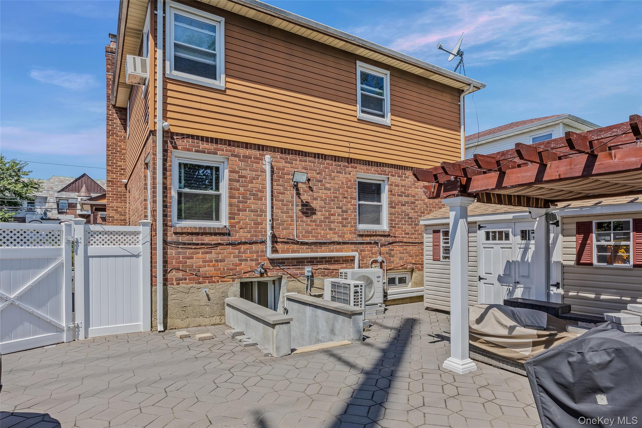 375 Cochran Place, Valley Stream, NY 11581