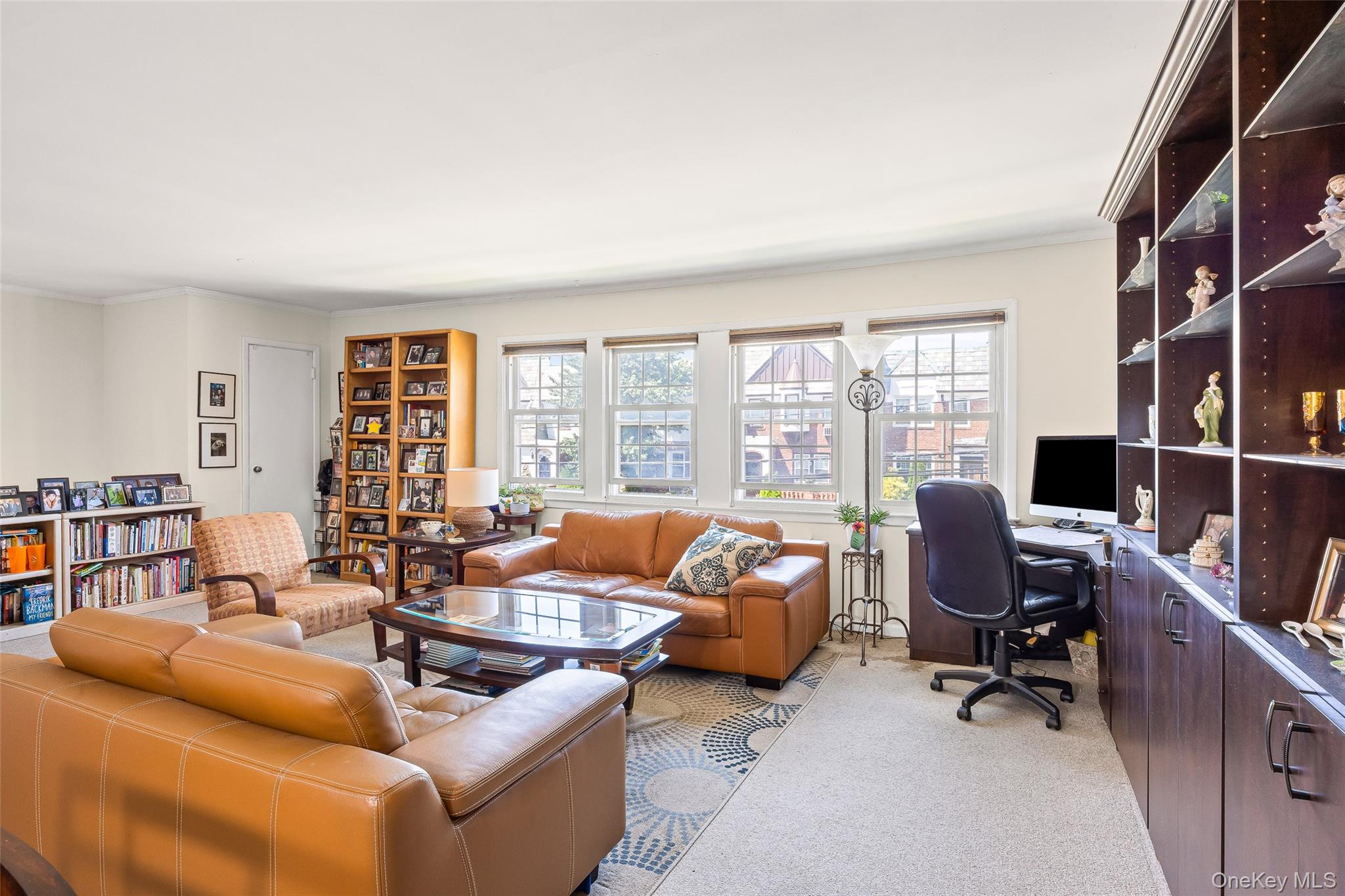 375 Cochran Place, Valley Stream, NY 11581