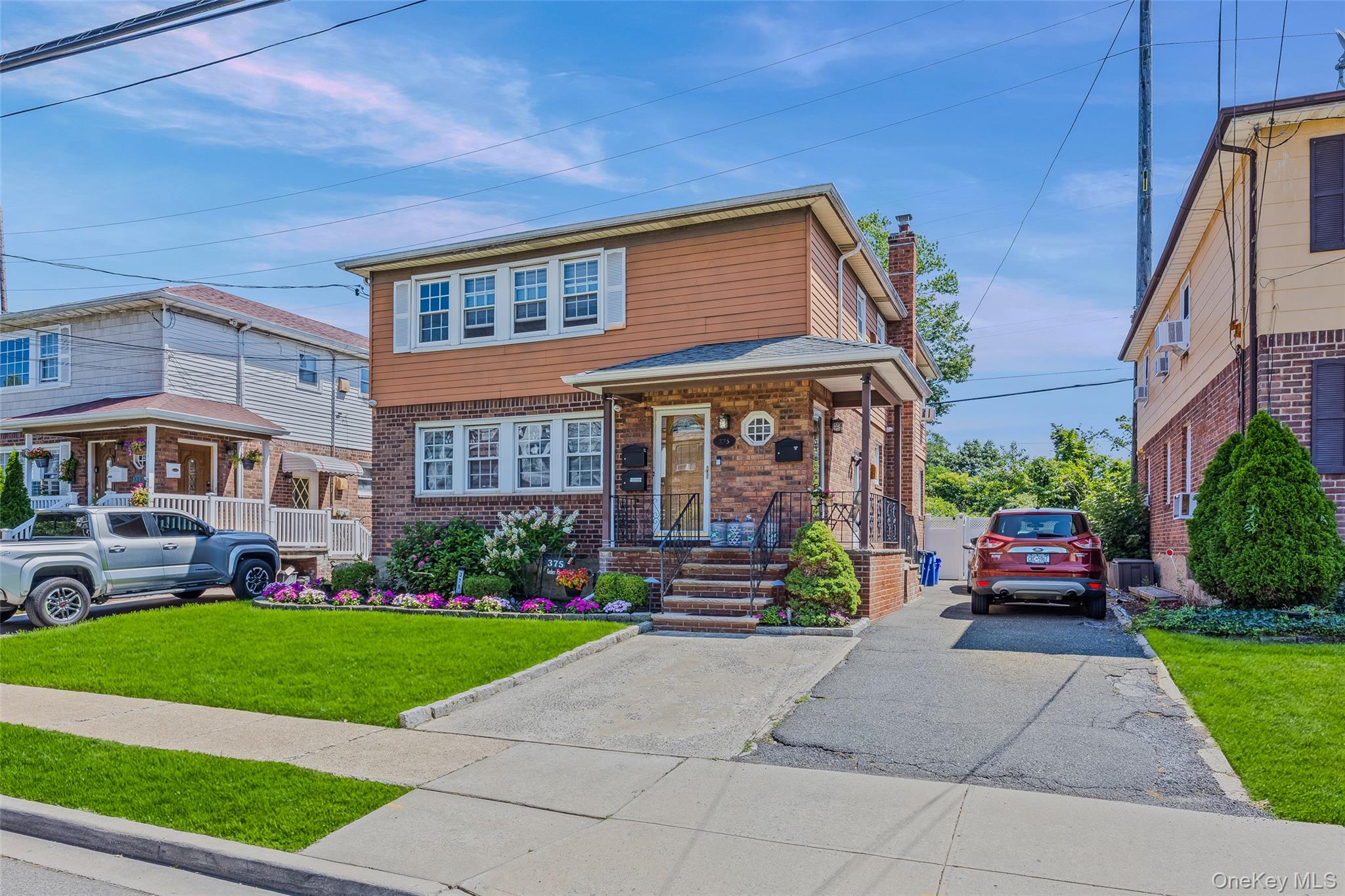 375 Cochran Place, Valley Stream, NY 11581