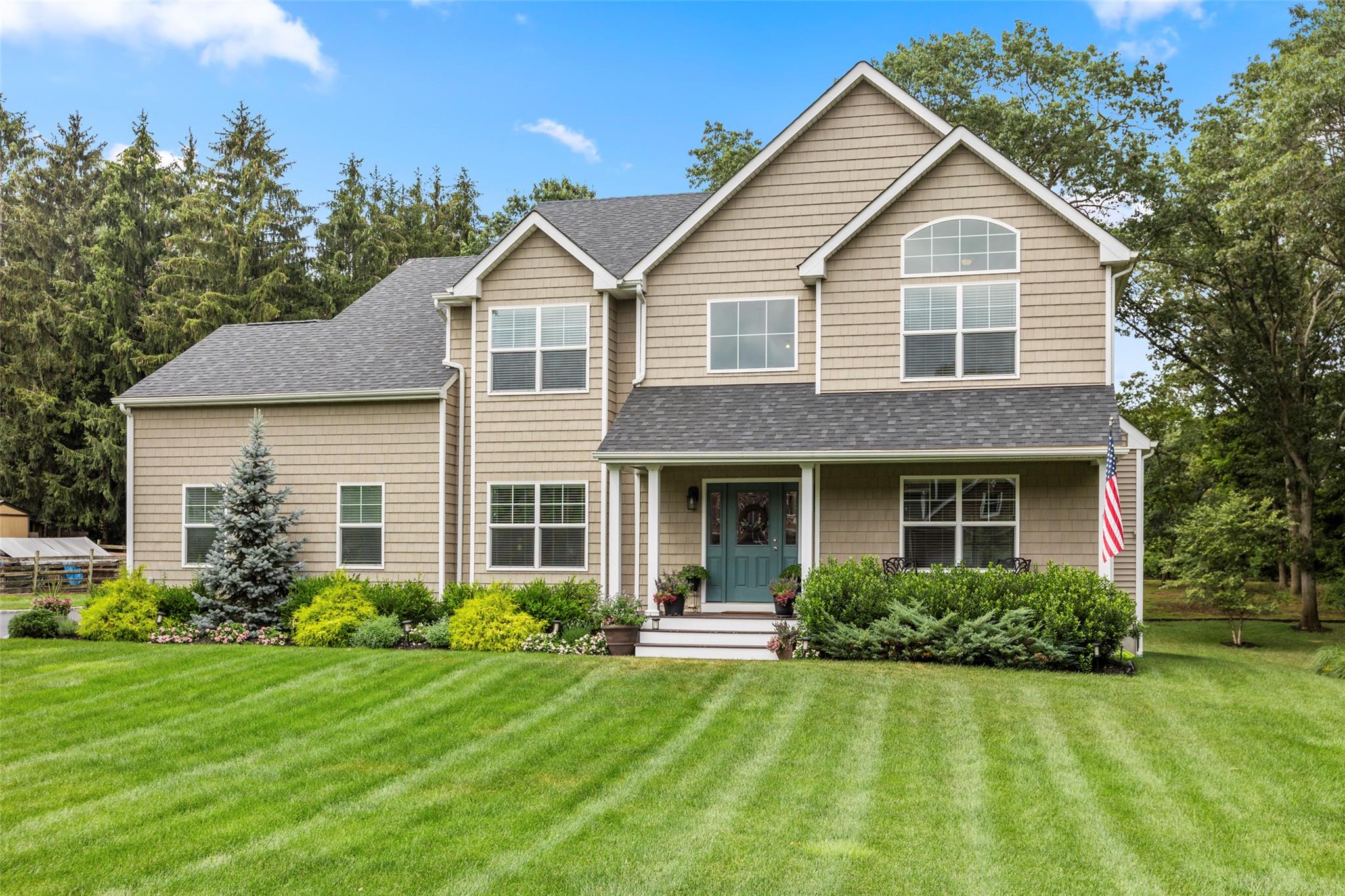 37 Town Avenue, Miller Place, NY 11764