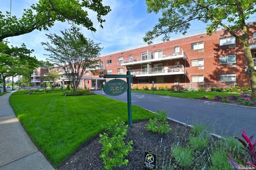 320 E Shore Road # 2-A, Great Neck, NY 11023