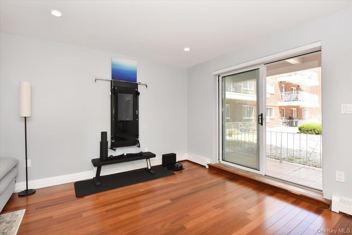 320 E Shore Road # 2-A, Great Neck, NY 11023