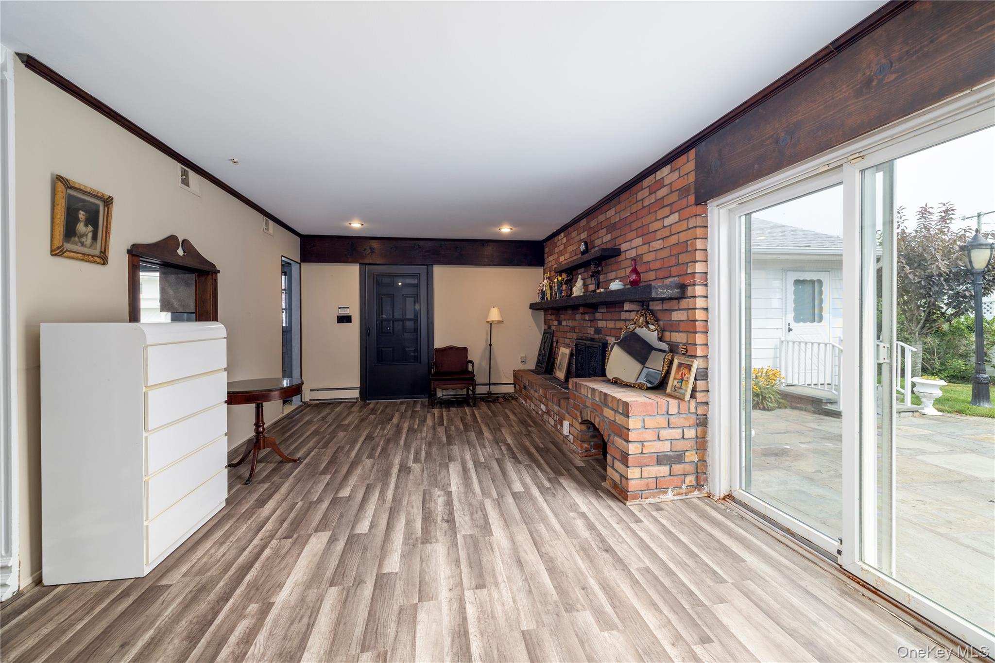 3843 Sally Lane, Oceanside, NY 11572