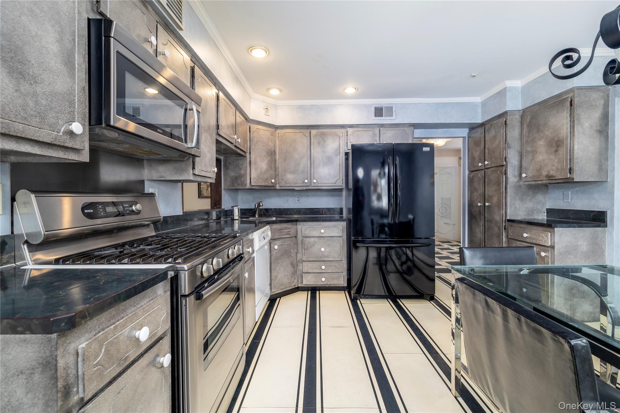 3843 Sally Lane, Oceanside, NY 11572