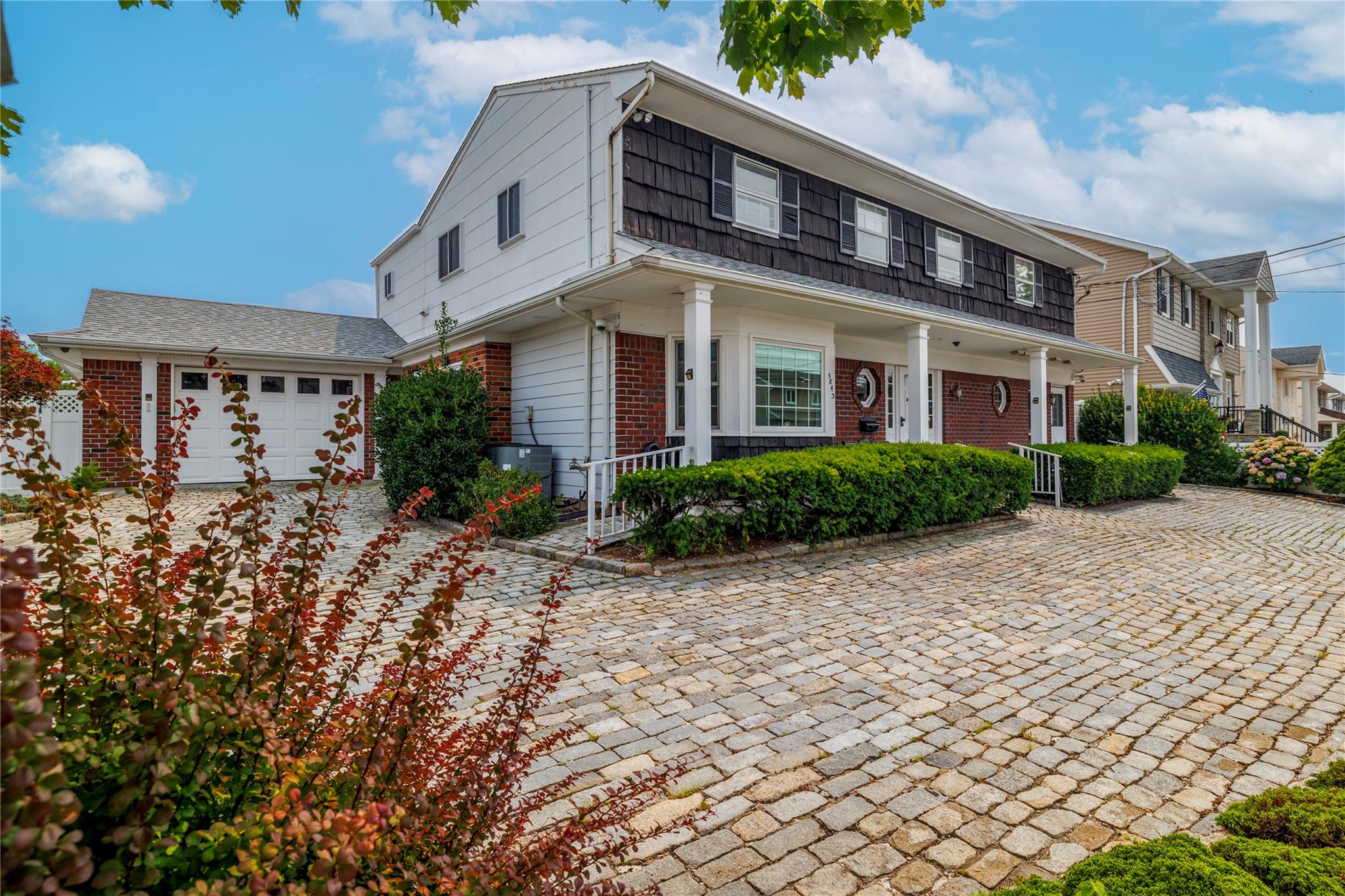 3843 Sally Lane, Oceanside, NY 11572
