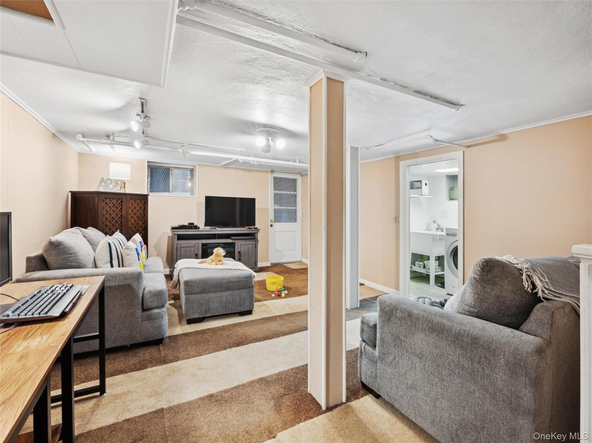 23 Fraser Street, Pelham, NY 10803