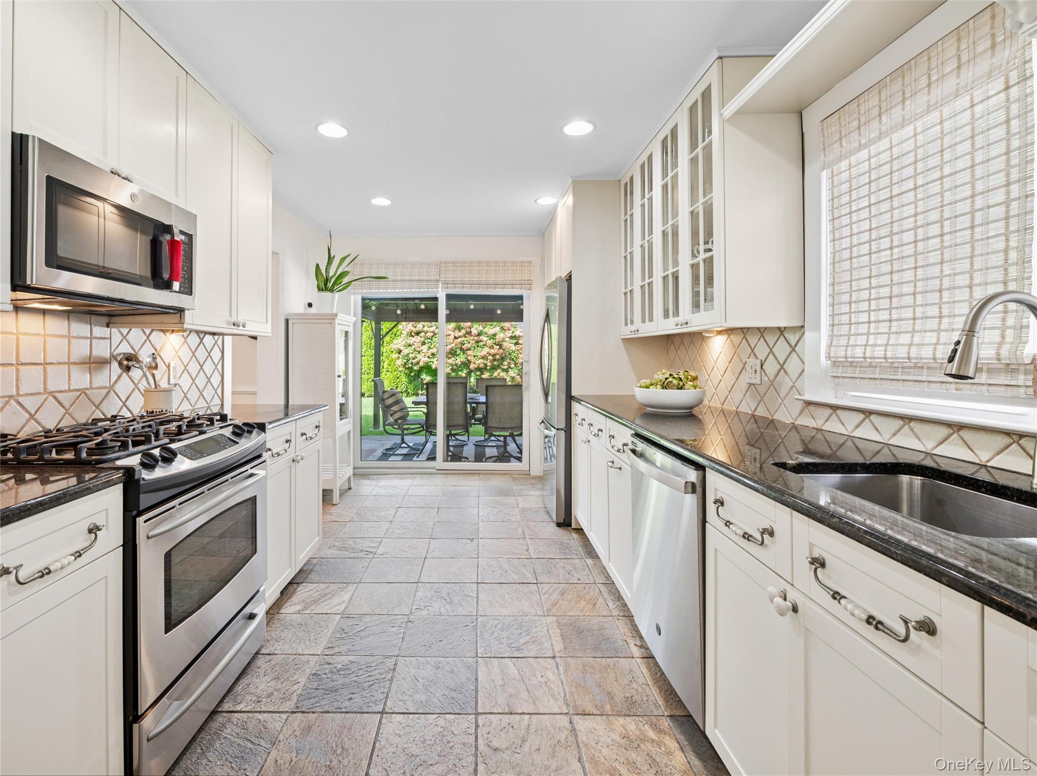 23 Fraser Street, Pelham, NY 10803