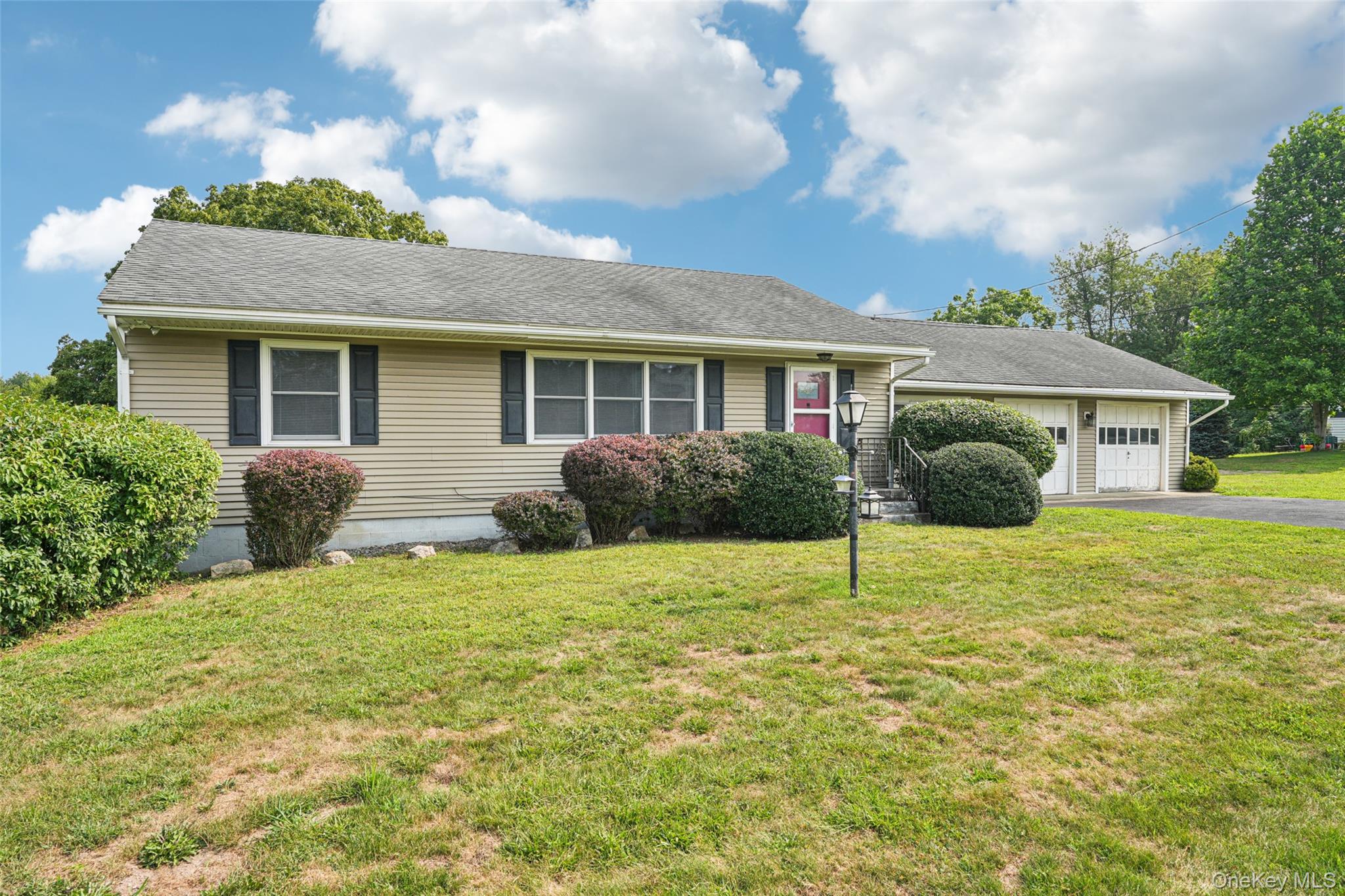 1967 Route 44 55, Modena, NY 12548