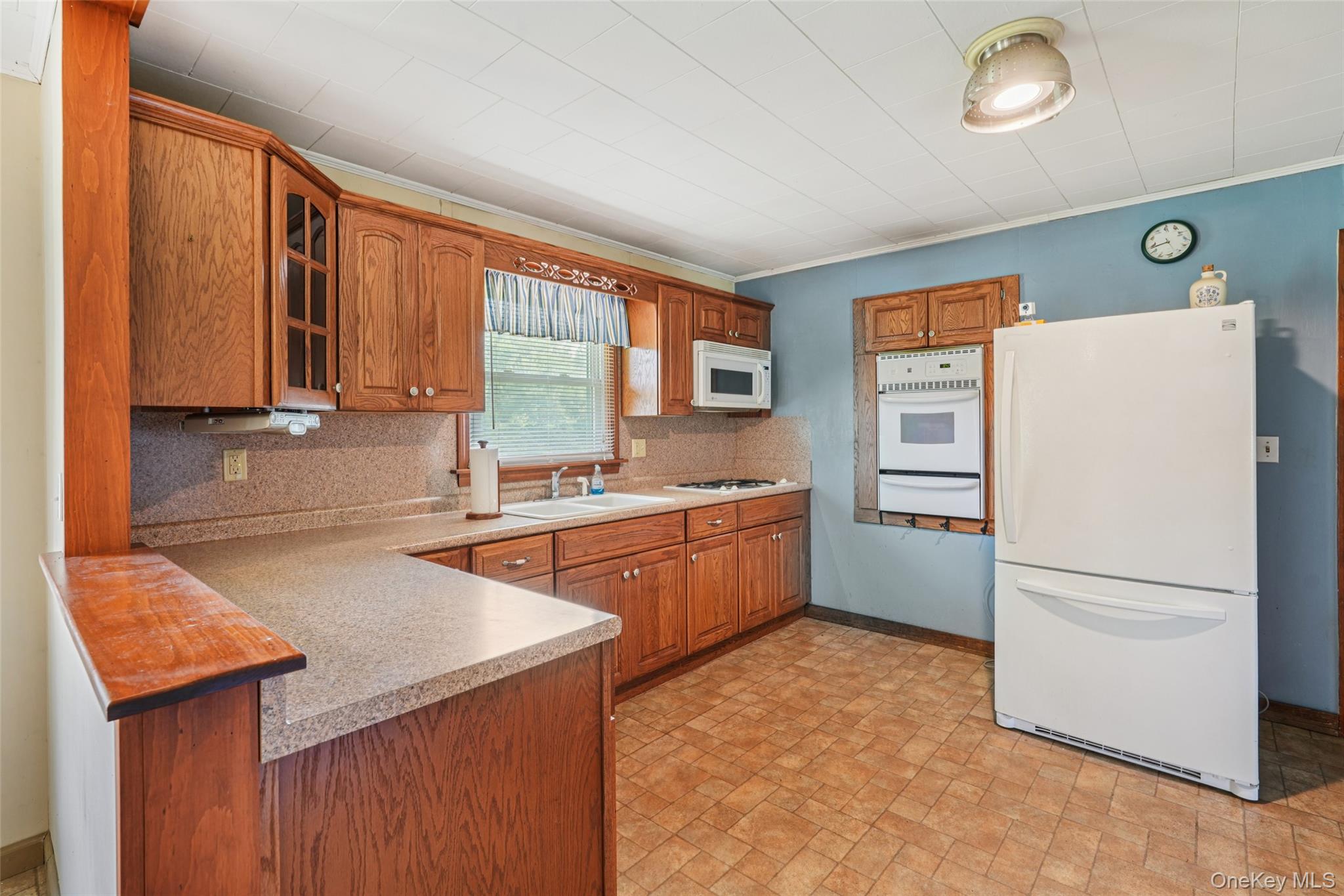 1967 Route 44 55, Modena, NY 12548