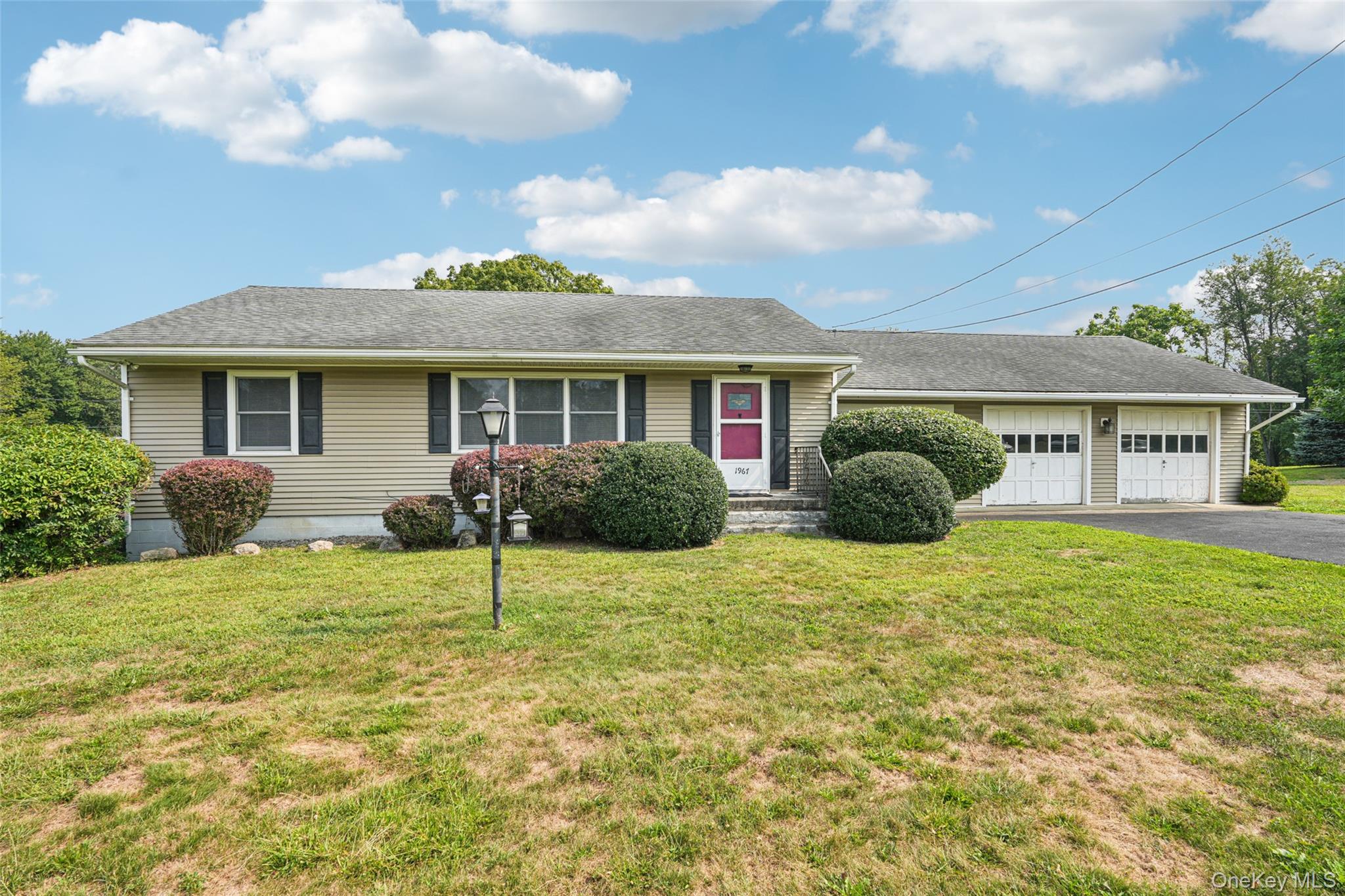 1967 Route 44 55, Modena, NY 12548