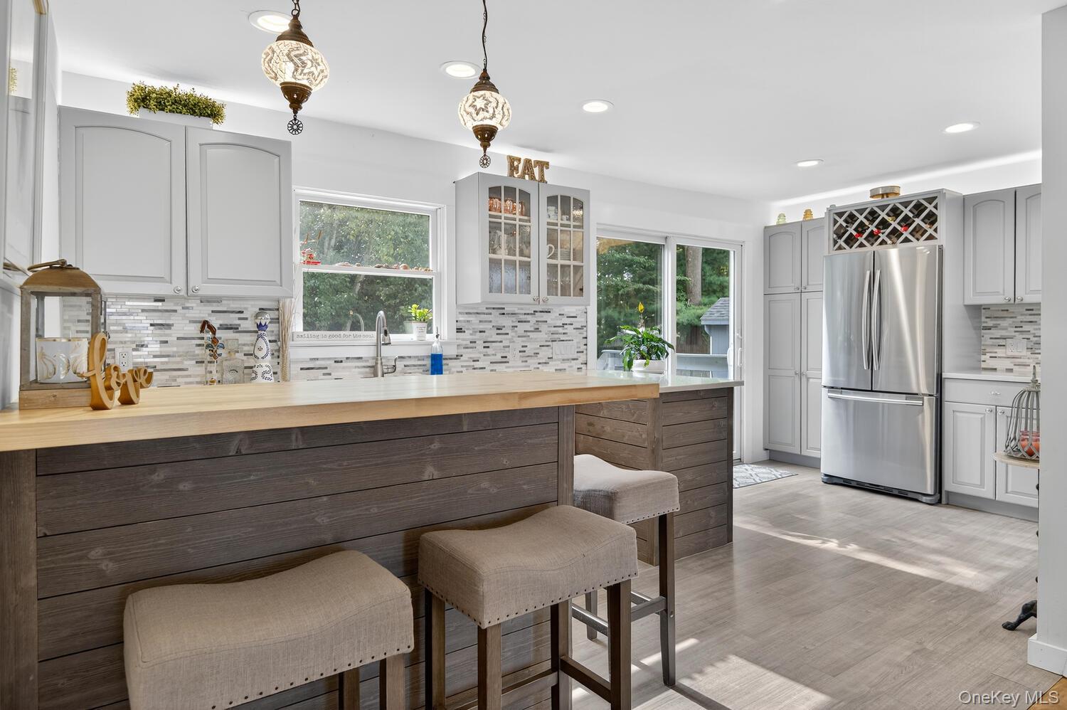 849 Udall Road, West Islip, NY 11795