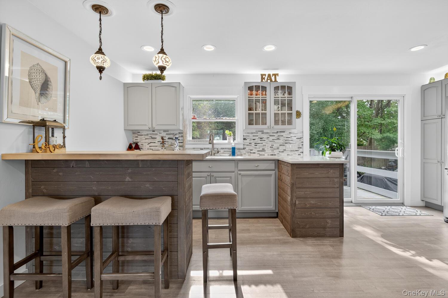 849 Udall Road, West Islip, NY 11795