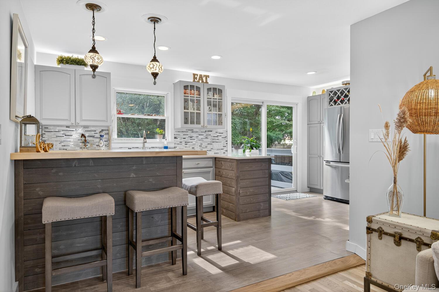 849 Udall Road, West Islip, NY 11795