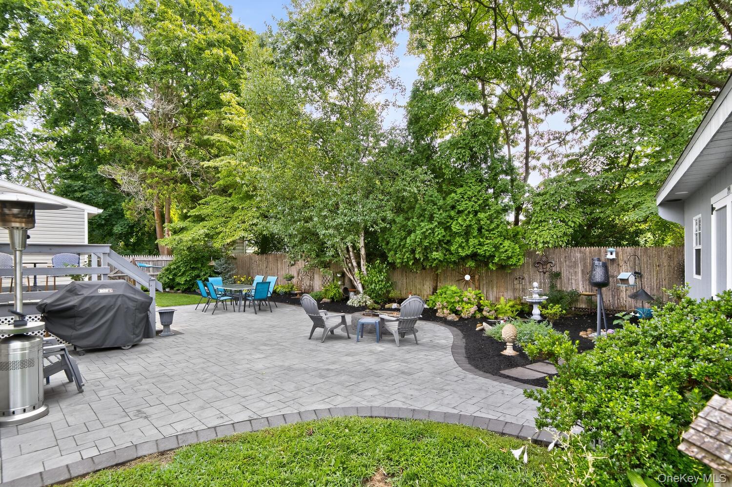 849 Udall Road, West Islip, NY 11795