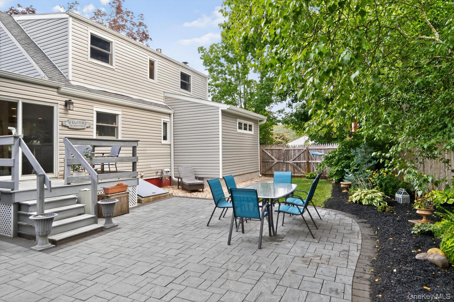 849 Udall Road, West Islip, NY 11795