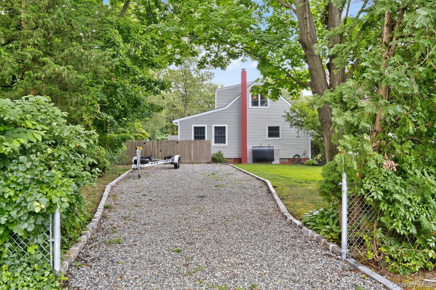 849 Udall Road, West Islip, NY 11795