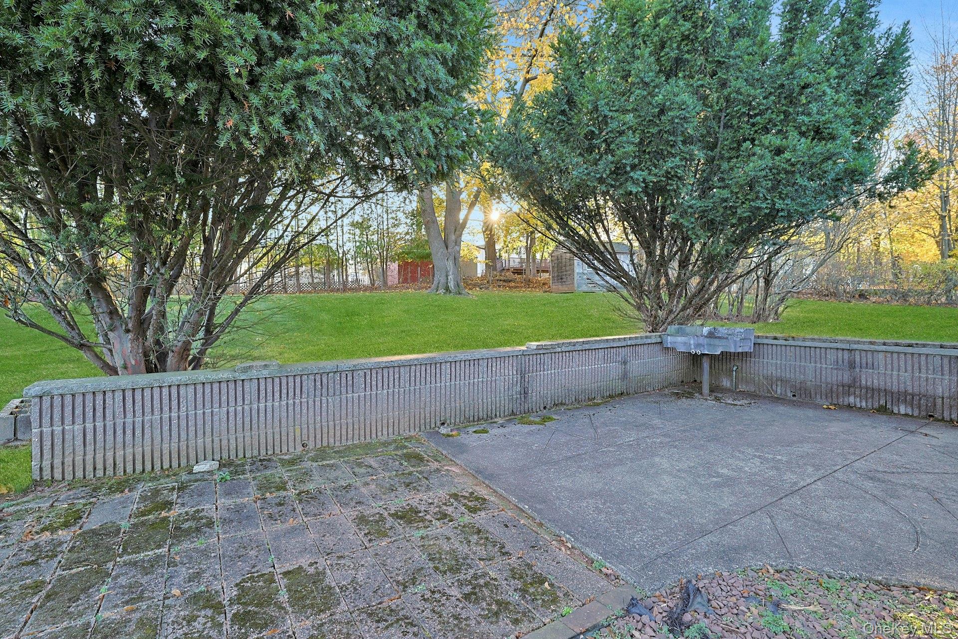 15 Kenwood Lane, New City, NY 10956