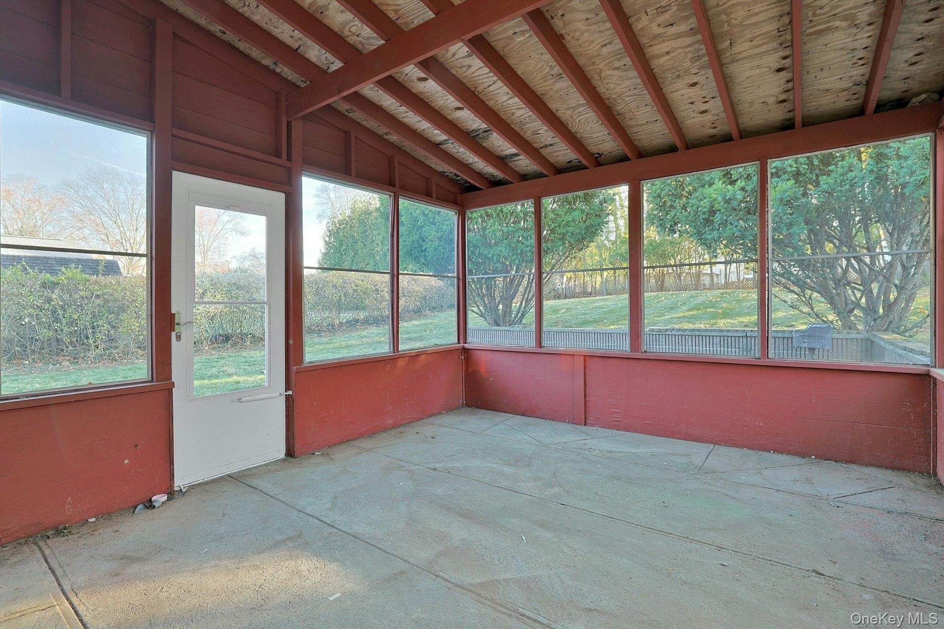 15 Kenwood Lane, New City, NY 10956