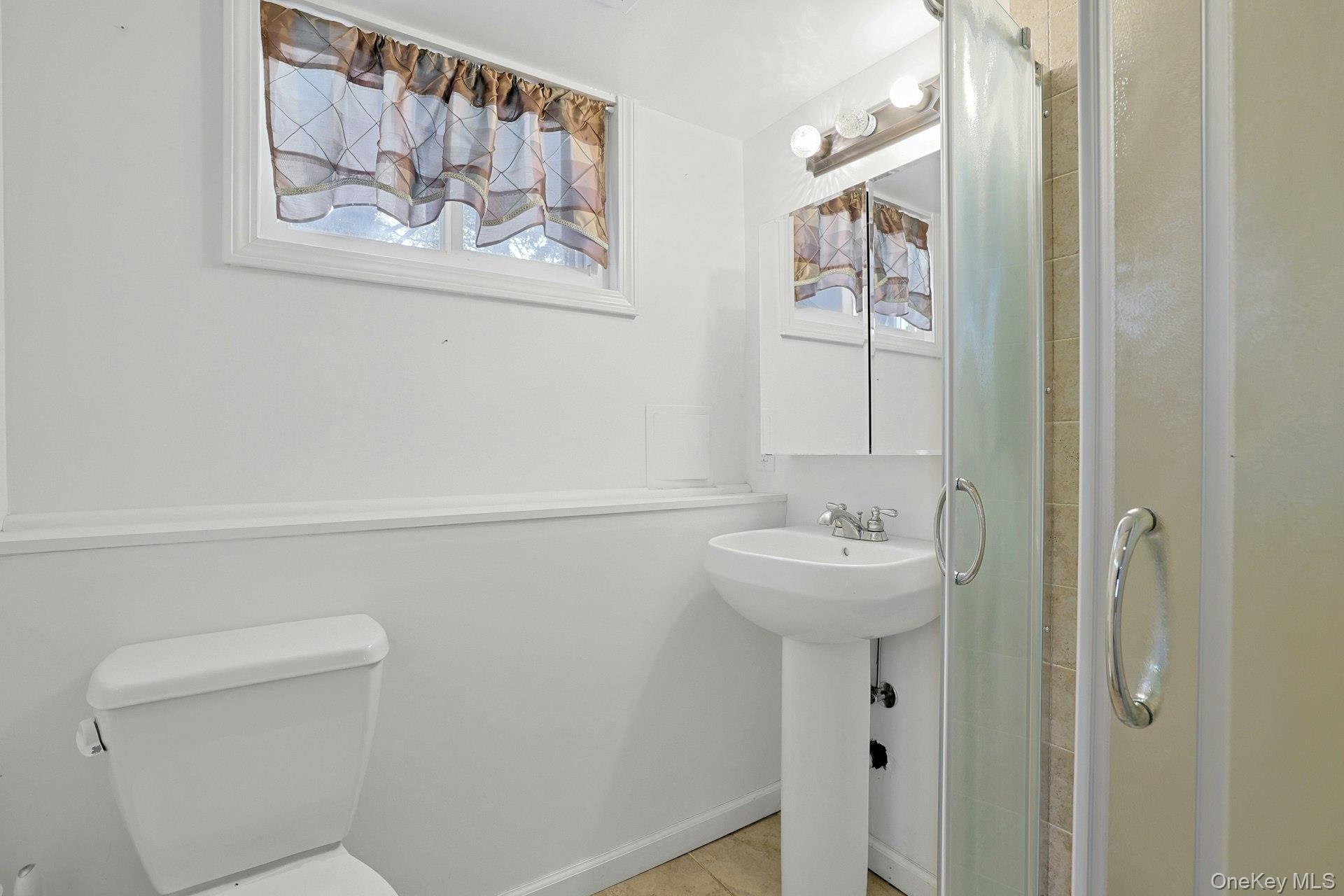 15 Kenwood Lane, New City, NY 10956