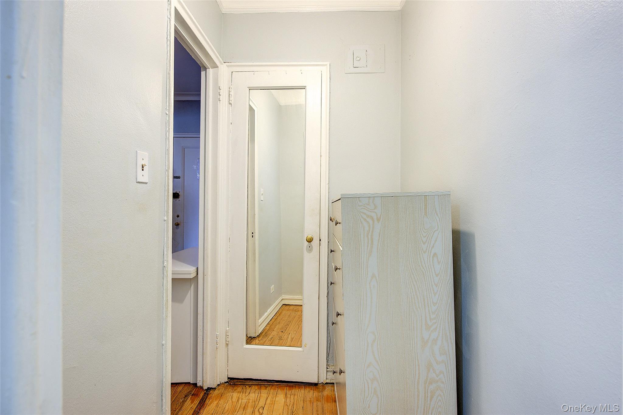 77-14 113th Street # 2R, Forest Hills, NY 11375