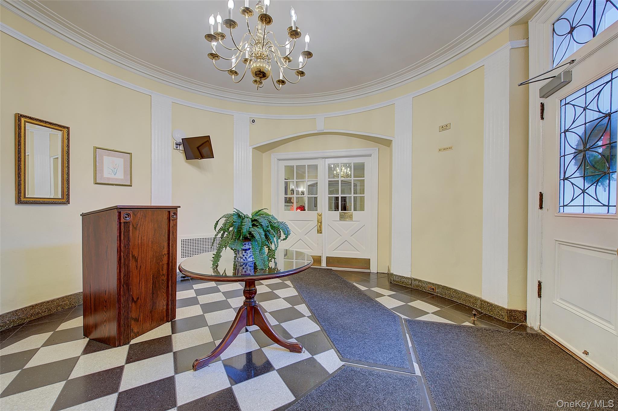 77-14 113th Street # 2R, Forest Hills, NY 11375