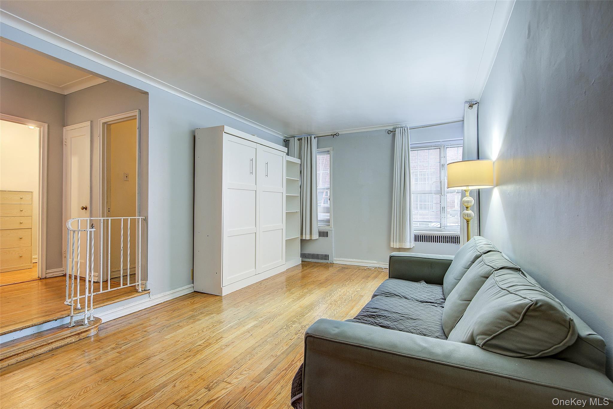 77-14 113th Street # 2R, Forest Hills, NY 11375