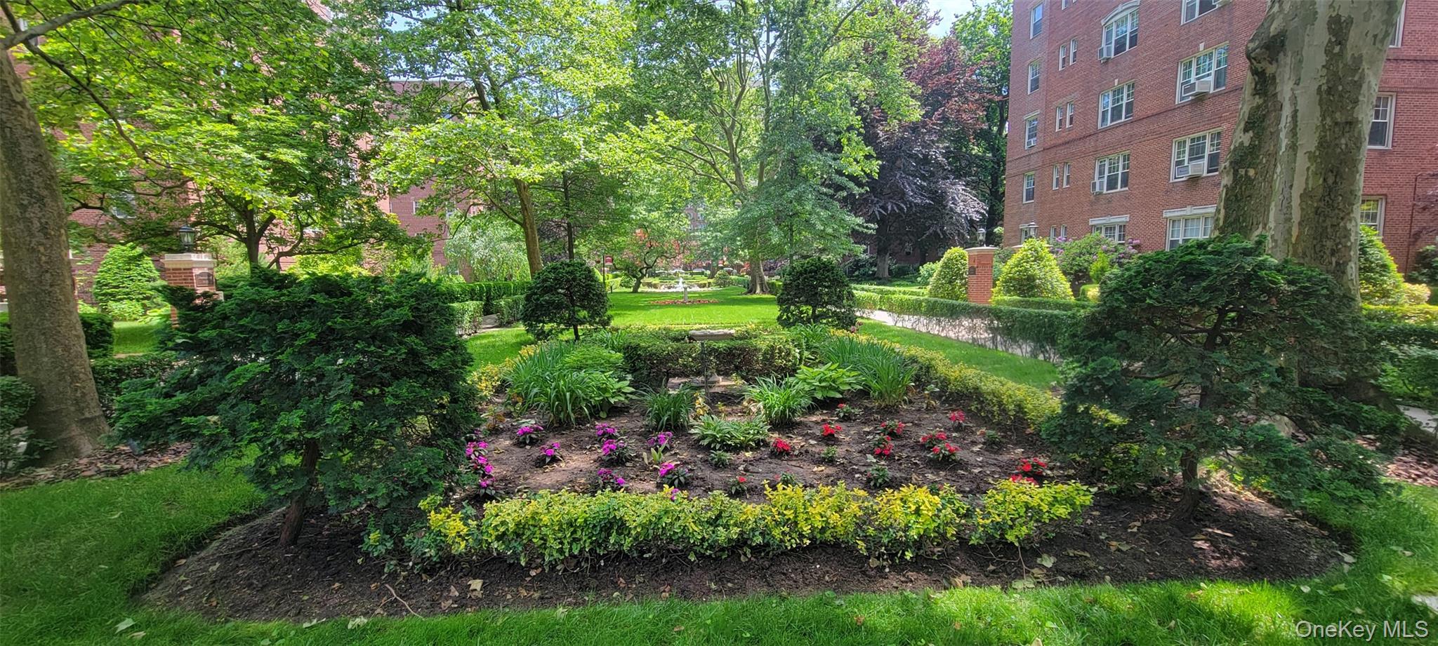 77-14 113th Street # 2R, Forest Hills, NY 11375