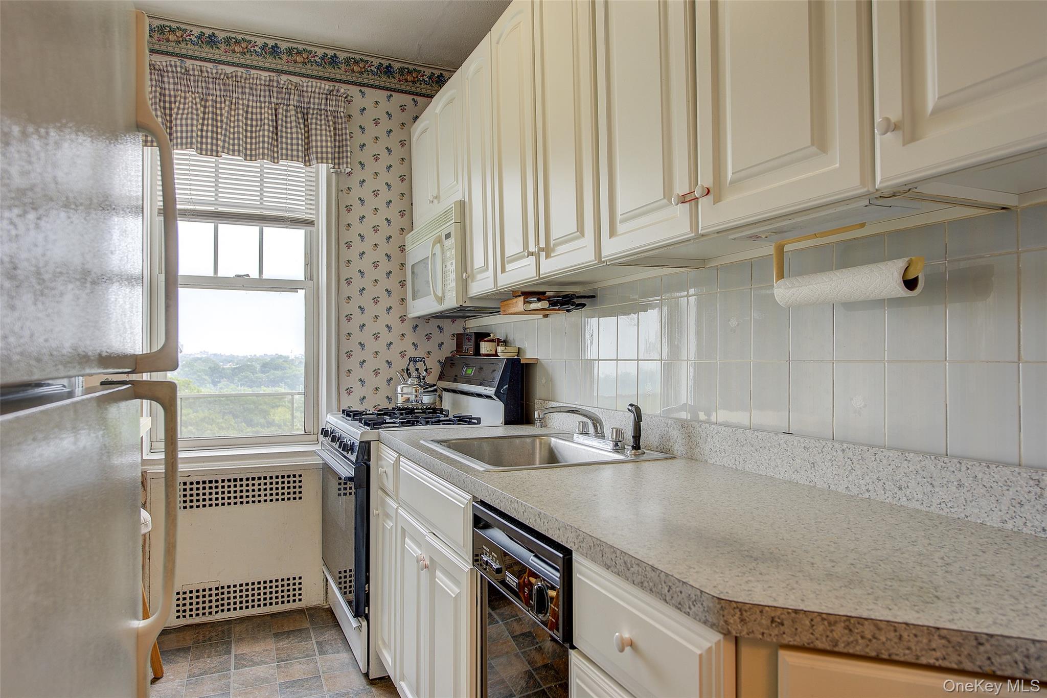 112-50 78th Avenue # 6F, Forest Hills, NY 11375