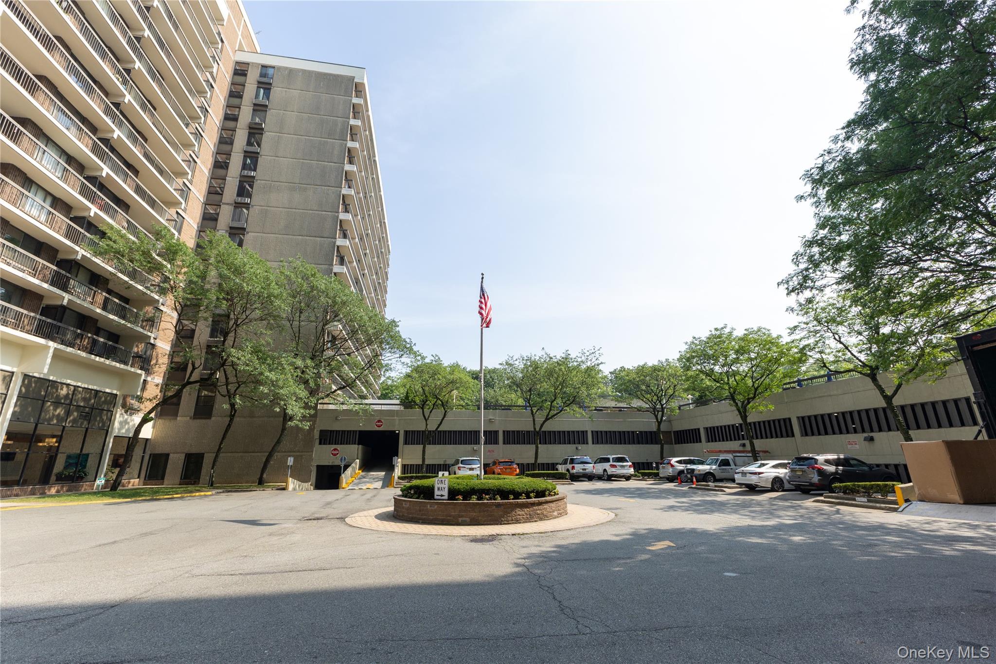 150-38 Union Tnpk 10N # 10N, Kew Gardens, NY 11367