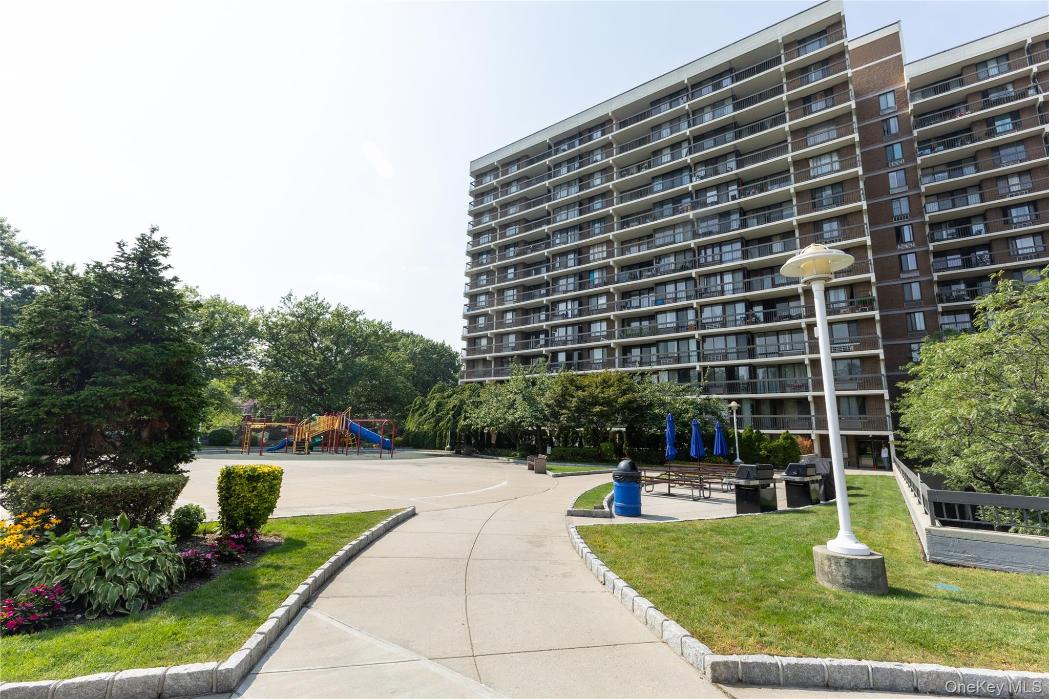 150-38 Union Tnpk 10N # 10N, Kew Gardens, NY 11367