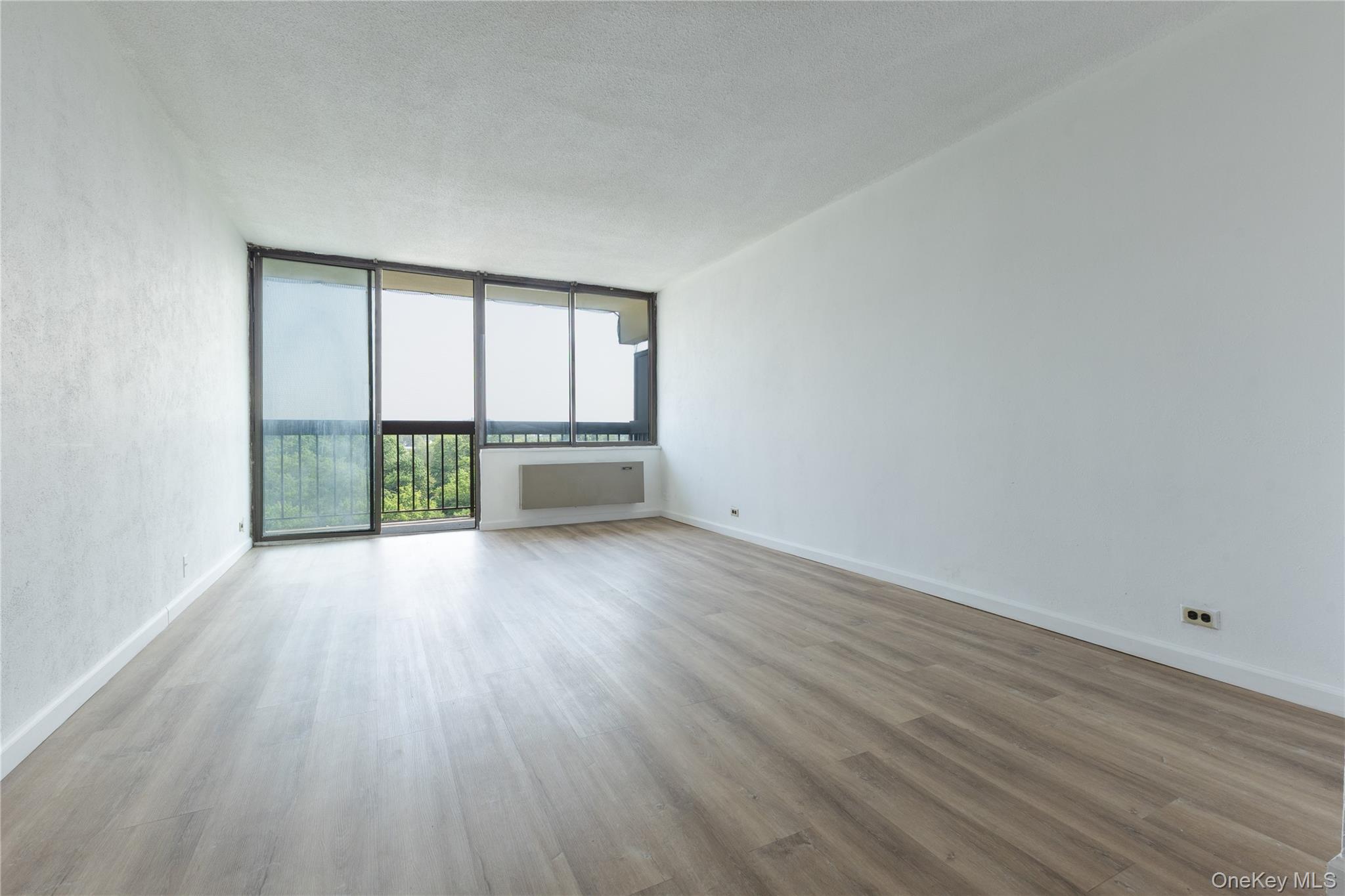 150-38 Union Tnpk 10N # 10N, Kew Gardens, NY 11367